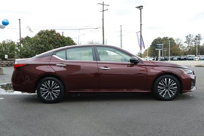 2024 Nissan Altima SV FWD