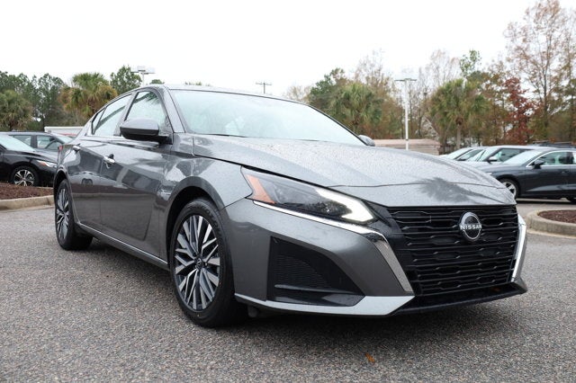 2023 Nissan Altima SV FWD