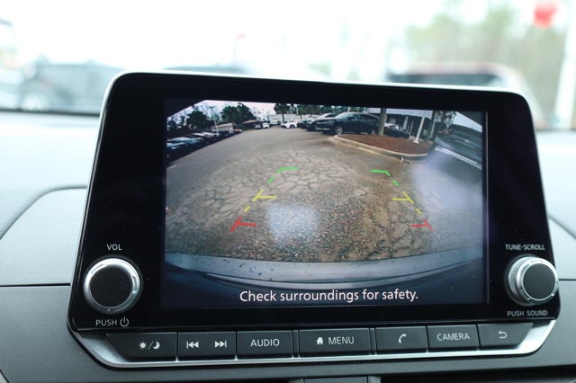 2024 Nissan Altima SV FWD