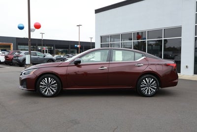 2024 Nissan Altima SV FWD