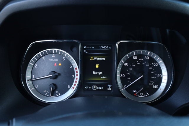 2017 Nissan TITAN SL