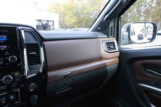 2023 Nissan TITAN Crew Cab Platinum Reserve 4x4