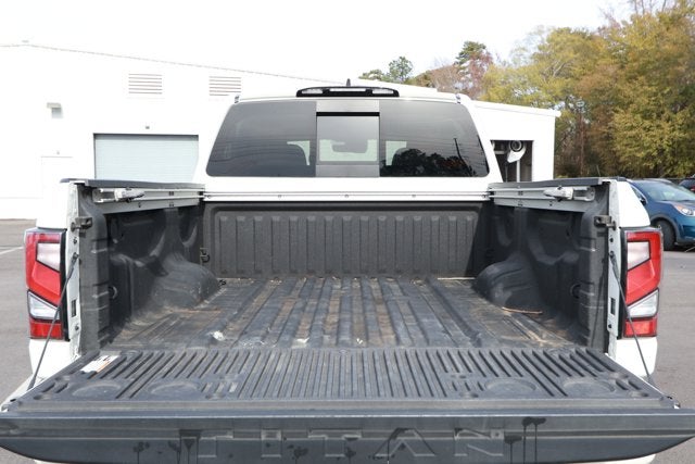 2023 Nissan TITAN Crew Cab Platinum Reserve 4x4