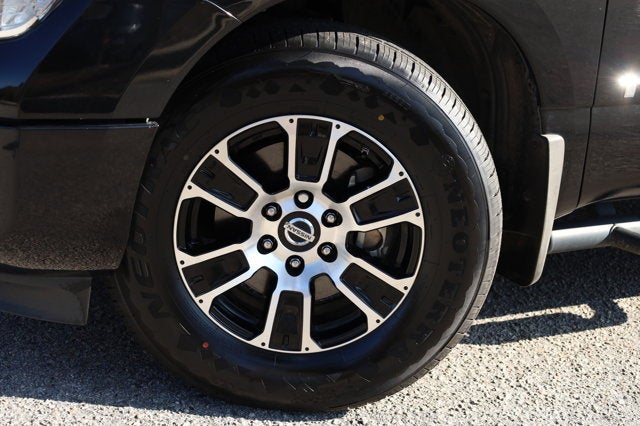 2021 Nissan TITAN Crew Cab SV 4x2