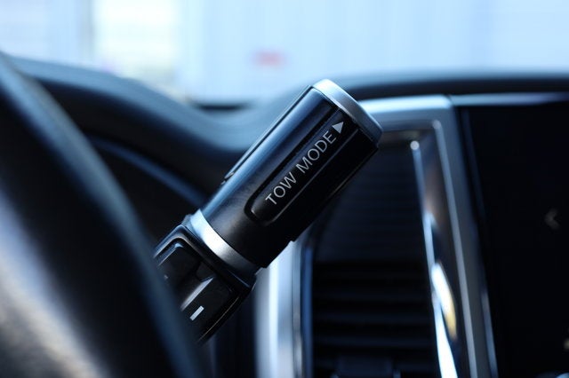 2021 Nissan TITAN Crew Cab SV 4x2