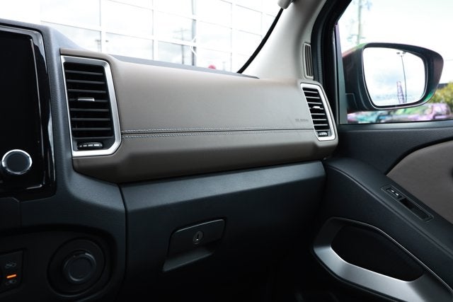 2022 Nissan Frontier Crew Cab SV 4x2