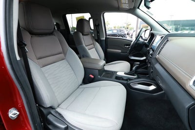 2022 Nissan Frontier Crew Cab SV 4x2