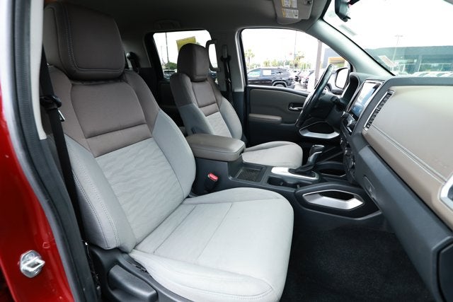 2022 Nissan Frontier Crew Cab SV 4x2