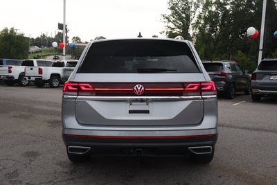 2025 Volkswagen Atlas 2.0T SE w/Technology