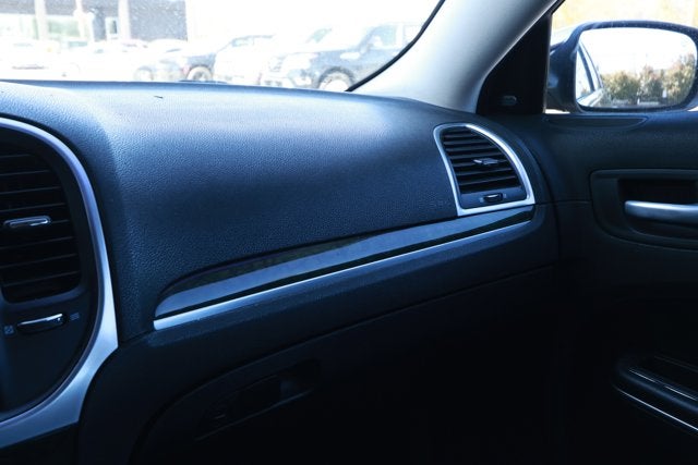 2017 Chrysler 300 300C