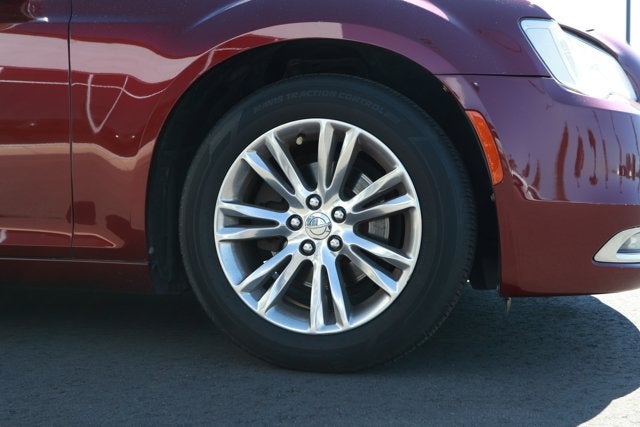 2017 Chrysler 300 300C