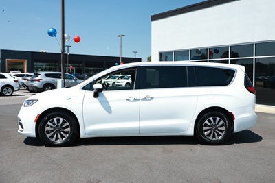 2023 Chrysler Pacifica Hybrid Touring L