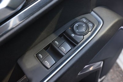 2023 Chevrolet Silverado 1500 4WD Crew Cab Standard Bed LT