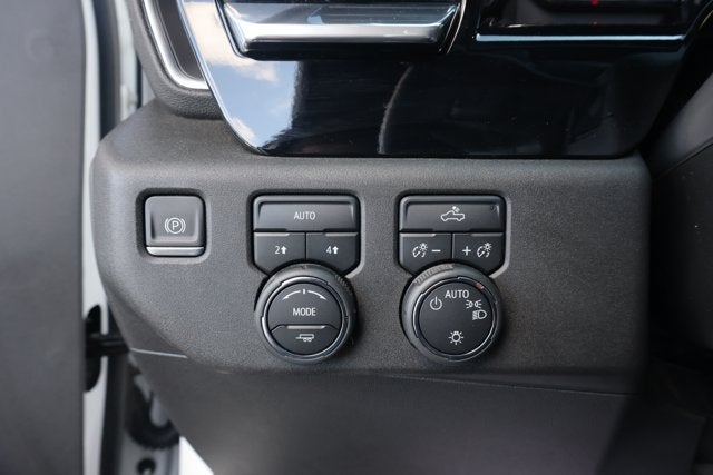 2023 Chevrolet Silverado 1500 4WD Crew Cab Standard Bed LT