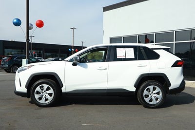 2024 Toyota RAV4 LE