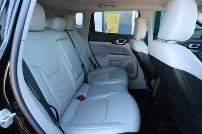 2022 Jeep Compass Latitude FWD