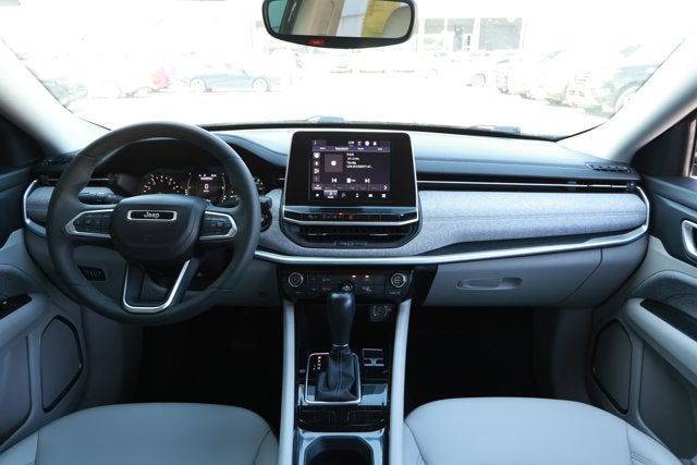 2022 Jeep Compass Latitude FWD