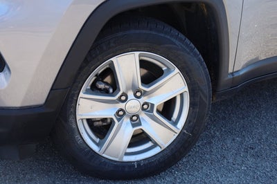 2022 Jeep Compass Latitude FWD