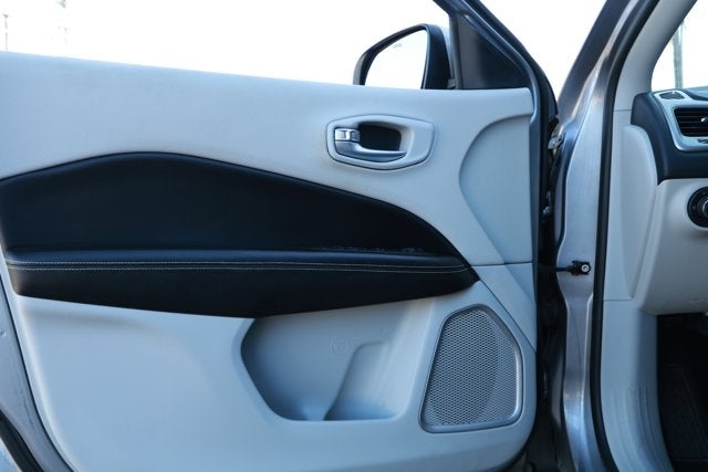 2018 Jeep Compass Latitude FWD