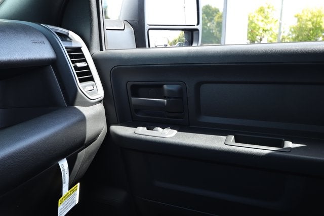 2027 RAM Ram 2500 RAM 2500 TRADESMAN CREW CAB 4X2 6'4' BOX