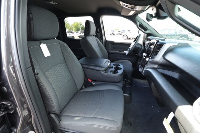 2027 RAM Ram 2500 RAM 2500 TRADESMAN CREW CAB 4X2 6'4' BOX