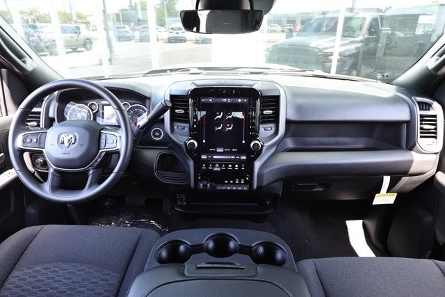 2027 RAM Ram 2500 RAM 2500 TRADESMAN CREW CAB 4X2 6'4' BOX