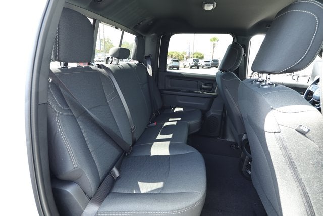 2027 RAM Ram 2500 RAM 2500 BLACK EXPRESS CREW CAB 4X2 6'4' BOX