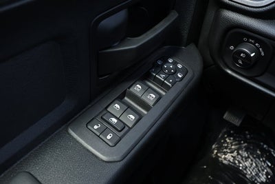 2027 RAM Ram 2500 RAM 2500 BLACK EXPRESS CREW CAB 4X2 6'4' BOX