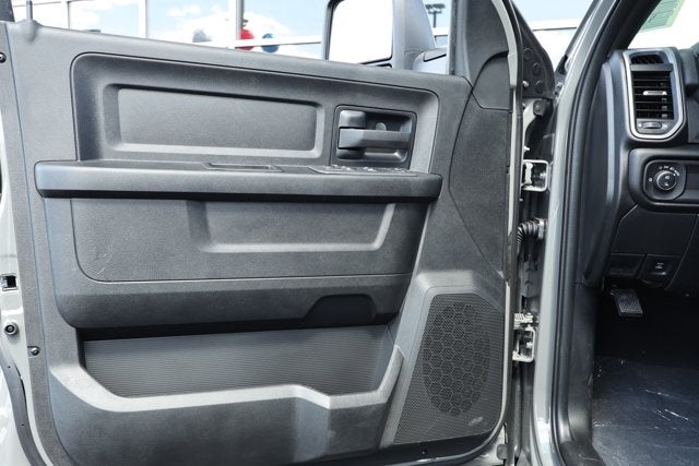 2027 RAM Ram 2500 RAM 2500 BLACK EXPRESS CREW CAB 4X2 6'4' BOX