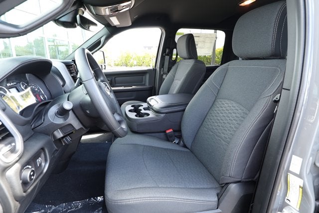 2027 RAM Ram 2500 RAM 2500 BLACK EXPRESS CREW CAB 4X2 6'4' BOX