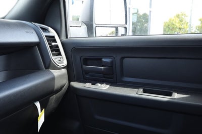 2027 RAM Ram 2500 RAM 2500 BLACK EXPRESS CREW CAB 4X2 6'4' BOX