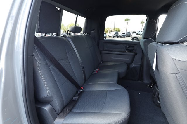 2027 RAM Ram 2500 RAM 2500 BLACK EXPRESS CREW CAB 4X2 6'4' BOX