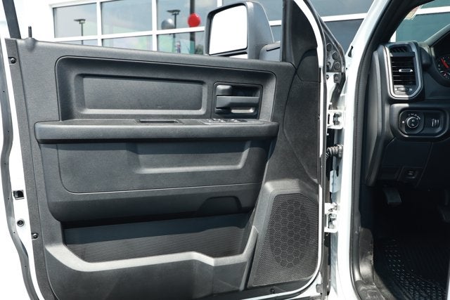 2025 RAM 2500 Tradesman Crew Cab 4x4 6'4' Box