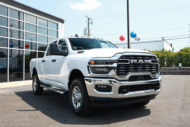 2025 RAM 2500 Tradesman Crew Cab 4x4 6'4' Box