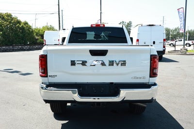 2025 RAM 2500 Tradesman Crew Cab 4x4 6'4' Box