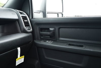 2026 RAM 2500 RAM 2500 BLACK EXPRESS CREW CAB 4X4 6'4' BOX