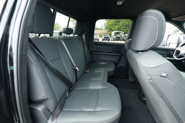 2026 RAM 2500 RAM 2500 BLACK EXPRESS CREW CAB 4X4 6'4' BOX