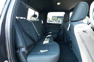 2026 RAM Ram 2500 RAM 2500 BLACK EXPRESS CREW CAB 4X4 6'4' BOX