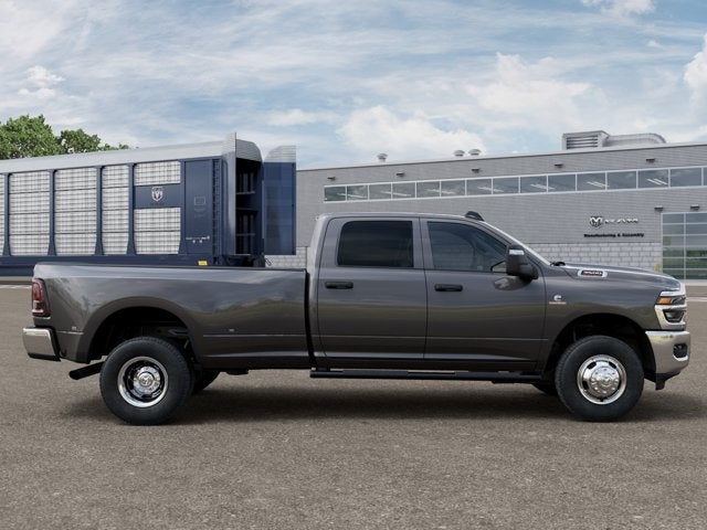 2027 RAM Ram 3500 RAM 3500 TRADESMAN CREW CAB 4X4 8' BOX