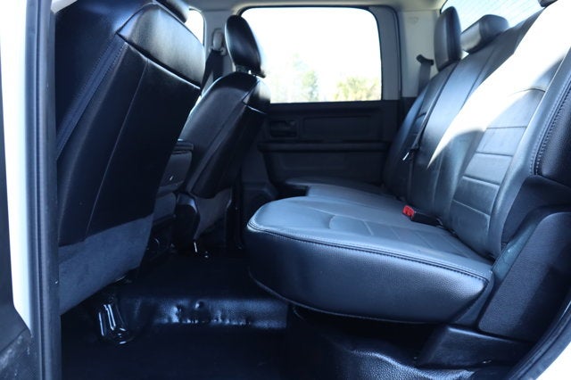 2022 RAM 1500 Classic Tradesman Crew Cab 4x2 5'7' Box