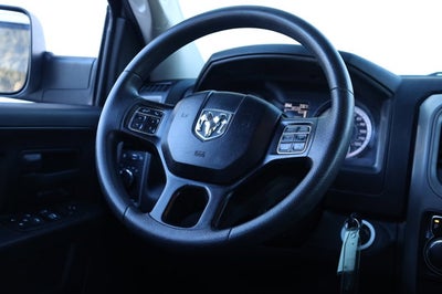 2022 RAM 1500 Classic Tradesman Crew Cab 4x2 5'7' Box