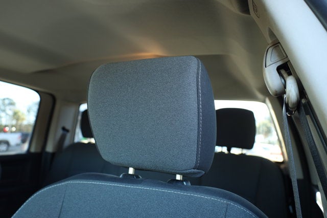 2022 RAM 1500 Classic Tradesman Crew Cab 4x4 5'7' Box