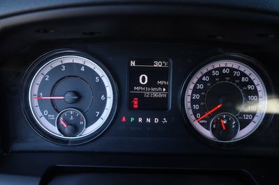 2022 RAM 1500 Classic Tradesman Crew Cab 4x4 5'7' Box