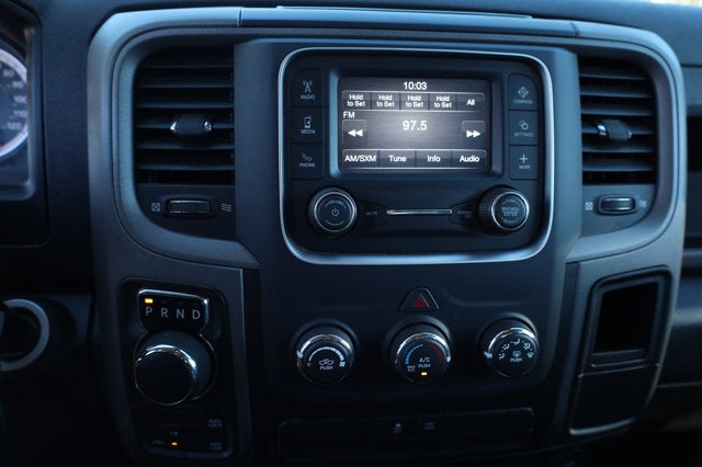 2022 RAM 1500 Classic Tradesman Crew Cab 4x4 5'7' Box