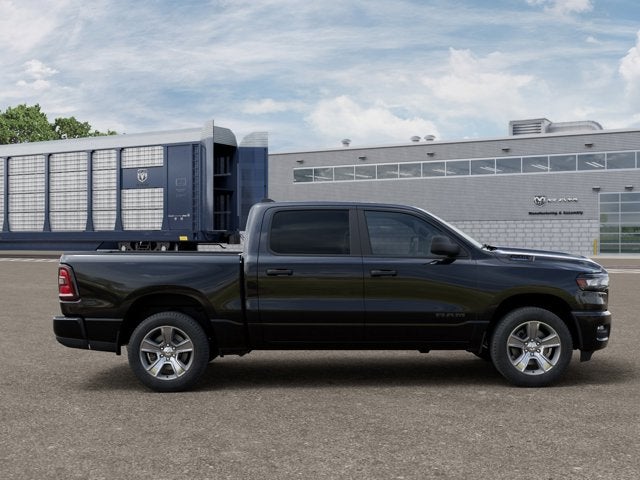 2026 RAM Ram 1500 RAM 1500 EXPRESS CREW CAB 4X2 5'7' BOX