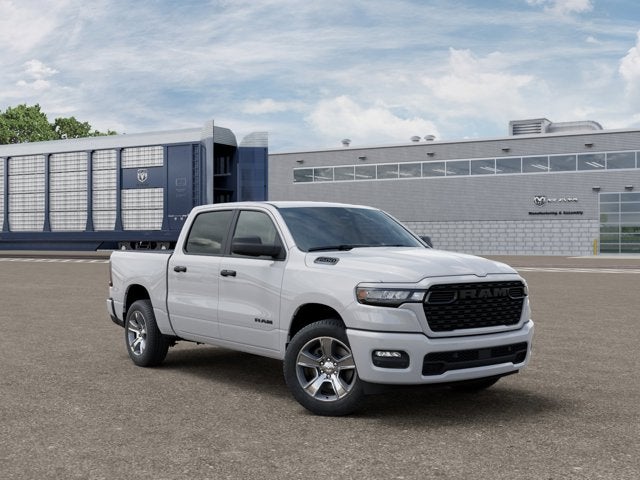 2026 RAM Ram 1500 RAM 1500 EXPRESS CREW CAB 4X2 5'7' BOX