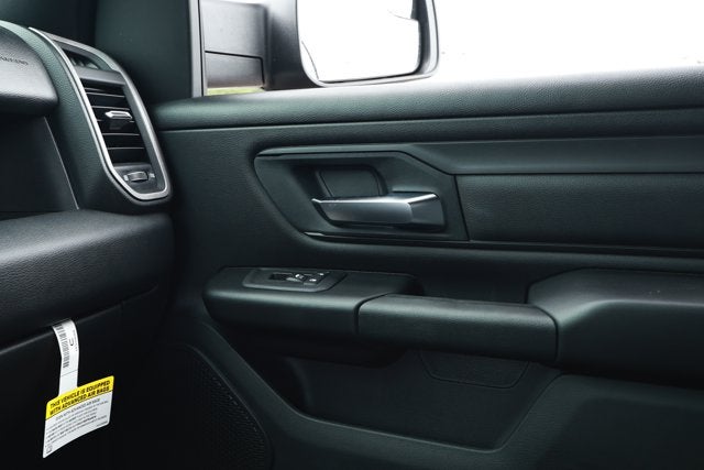 2026 RAM Ram 1500 RAM 1500 EXPRESS CREW CAB 4X2 5'7' BOX
