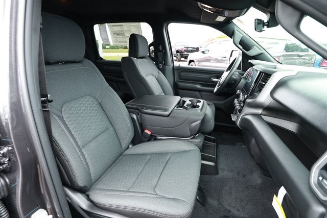 2026 RAM Ram 1500 RAM 1500 EXPRESS CREW CAB 4X2 5'7' BOX