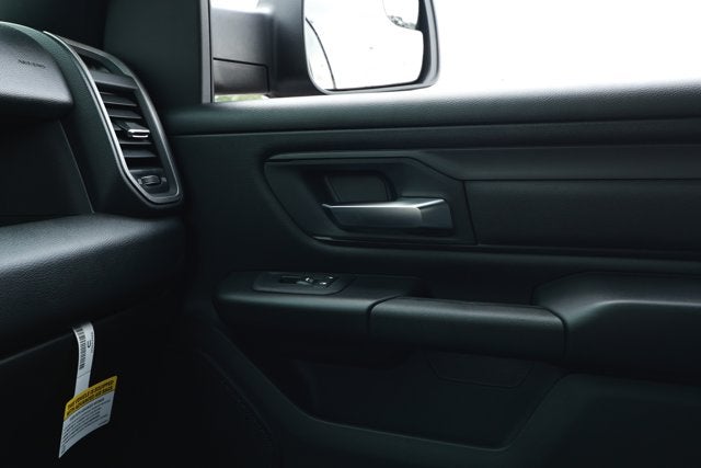 2026 RAM Ram 1500 RAM 1500 EXPRESS CREW CAB 4X2 5'7' BOX