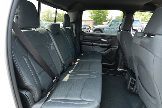 2026 RAM Ram 1500 RAM 1500 EXPRESS CREW CAB 4X2 5'7' BOX